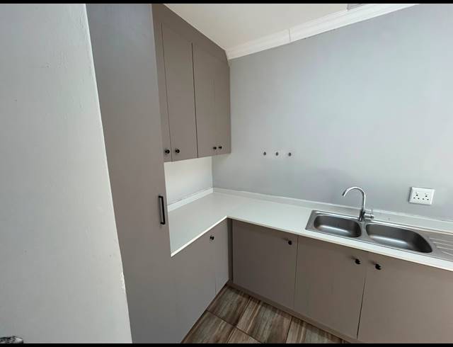 3 BEDROOM HOUSE TO LET IN SCHOEMANSVILLE